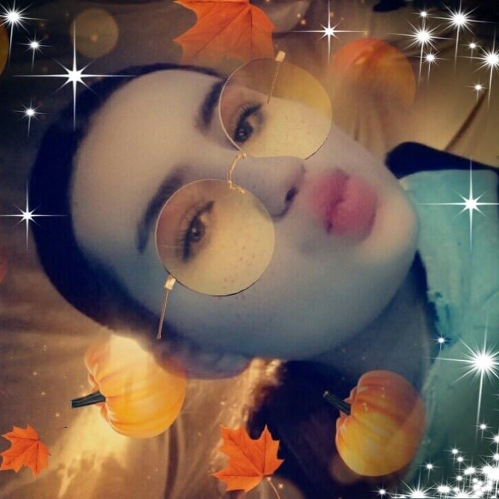 Meet your Posher, Leanna